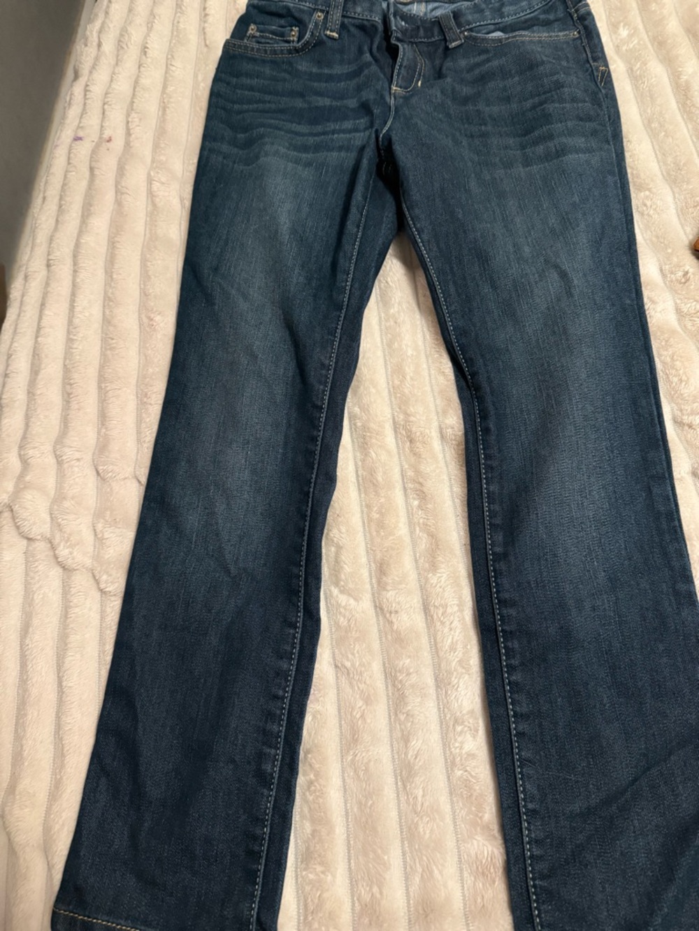 American Eagle Outfitters Dark Blue Straight Jeans never worn adjustable waist